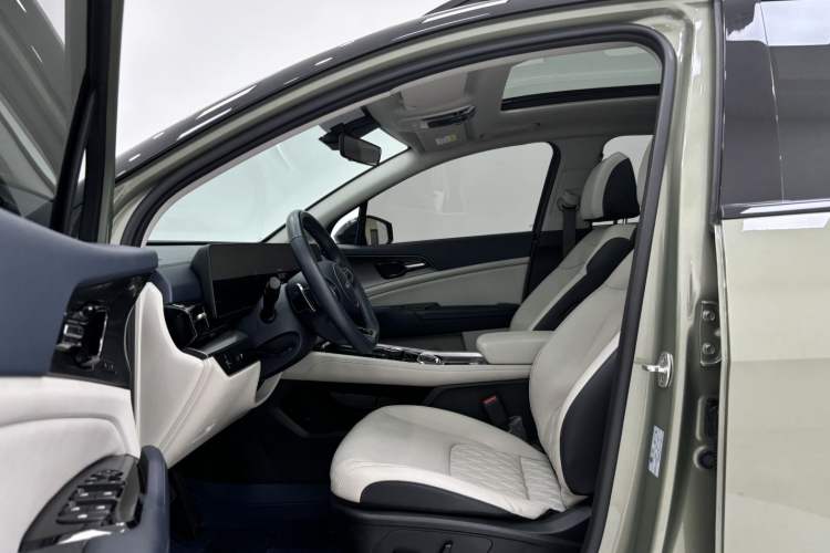 Used Kia Sportage (Chinese Domestic Model) 2023 2.0L HEV Two-Wheel Drive Flagship Edition
