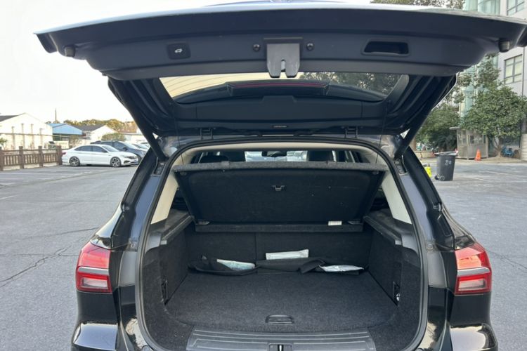 Used Roewe RX5 New Energy 2017 eRX5 50T Hybrid Connected Prestige Flagship Edition
