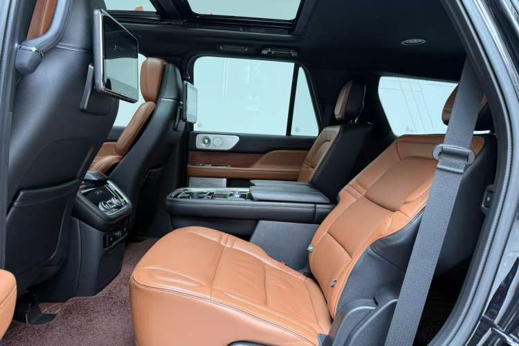 Used Lincoln Navigator 2019 3.5T Prestige Version China VI Standard