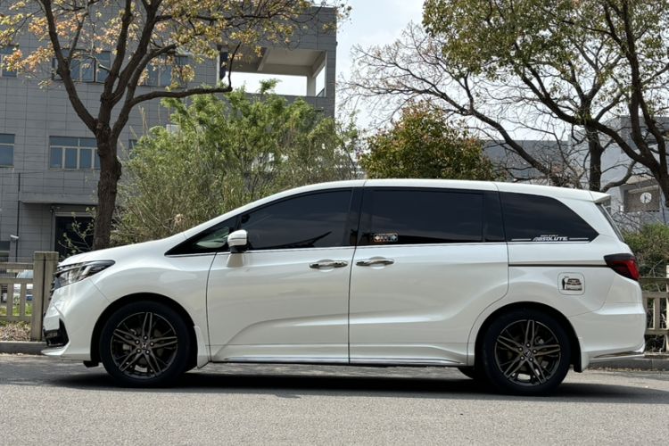 Used Honda Odyssey 2024 2.0L eHEV Sharp·Luxury Edition