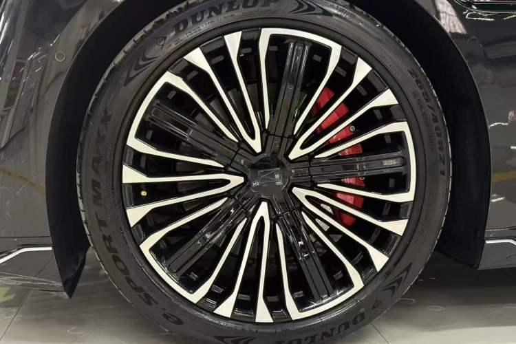 Used Avatr 12 2026 Ultra Pure-Electric All-Wheel-Drive Version Exterior 6