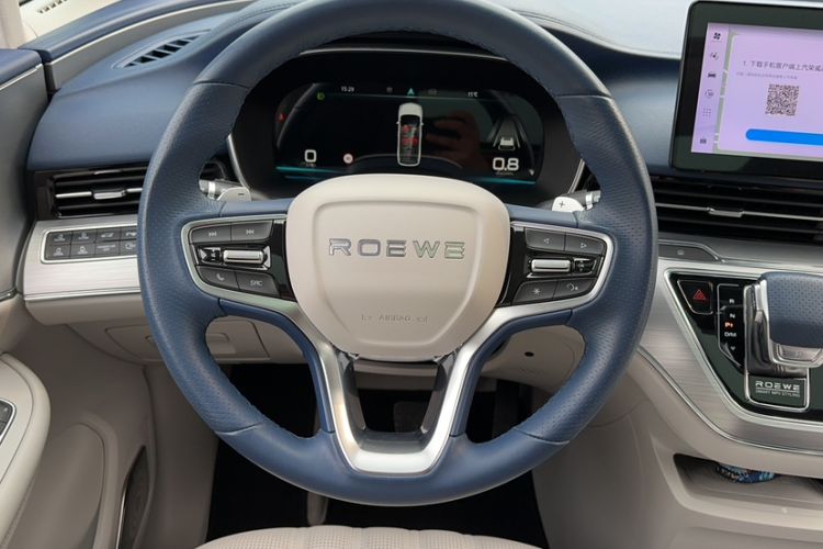 Used Roewe iMAX8 2021 400TGI Supreme Series Ultimate Edition
