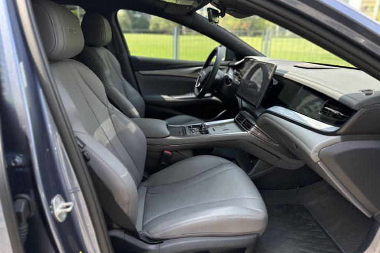 Used BYD Seal 2024 HONOR Edition DM-i 1.5L 121km Luxury Model
