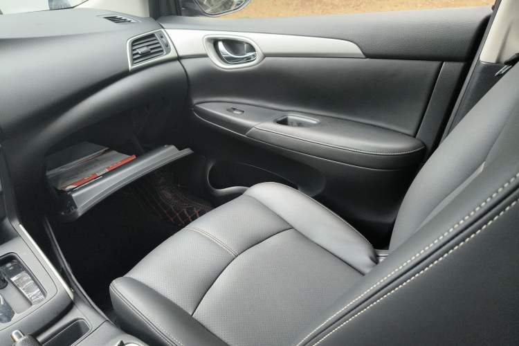 Used Nissan Sylphy 2022 Classic 1.6XE CVT Comfort Edition Interior 5