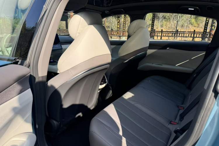 Used Deepal L07 2024 230Max Qiankun Intelligent Driving ADS SE Range-Extended Version
