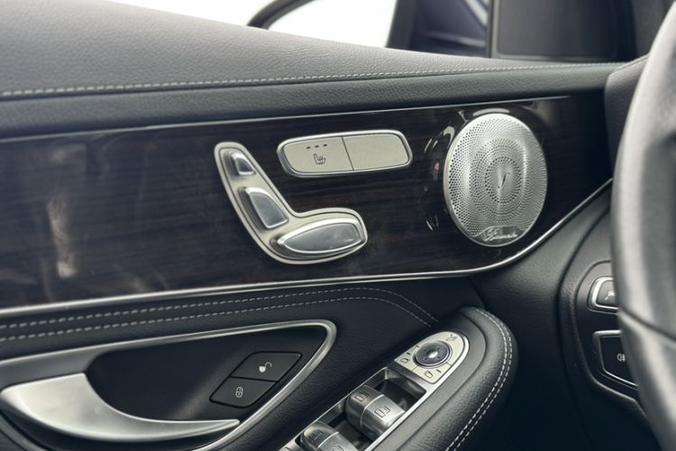 Used Mercedes-Benz GLC 2017 GLC 260 4MATIC Luxury Model