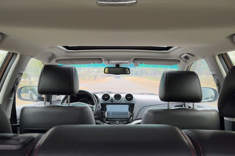 Used BYD S7 2015 2.0T Automatic Prestige Model
