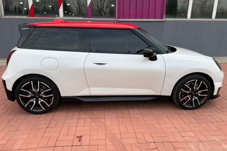 Used MINI Electric MINI COOPER 2024 452km COOPER SE Racing Driver