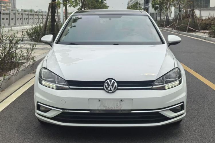 Used Volkswagen Golf 2018 230TSI Automatic Comfort Model Exterior 1