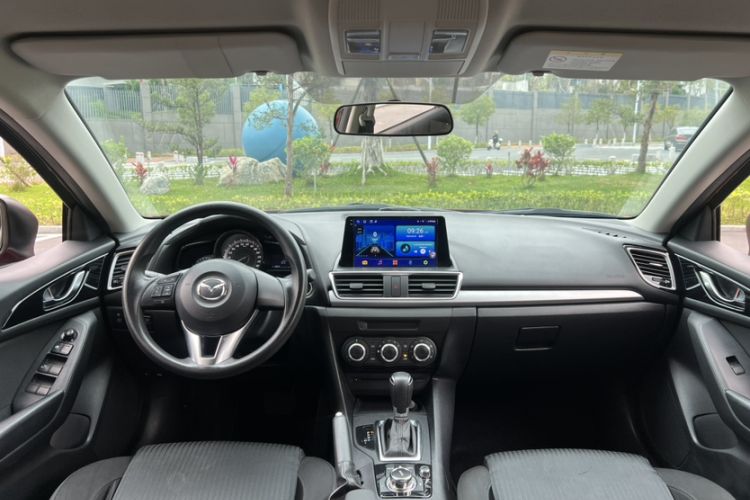 Used Mazda Mazda 3 Axela 2016 Sedan 1.5L Automatic Comfort Model