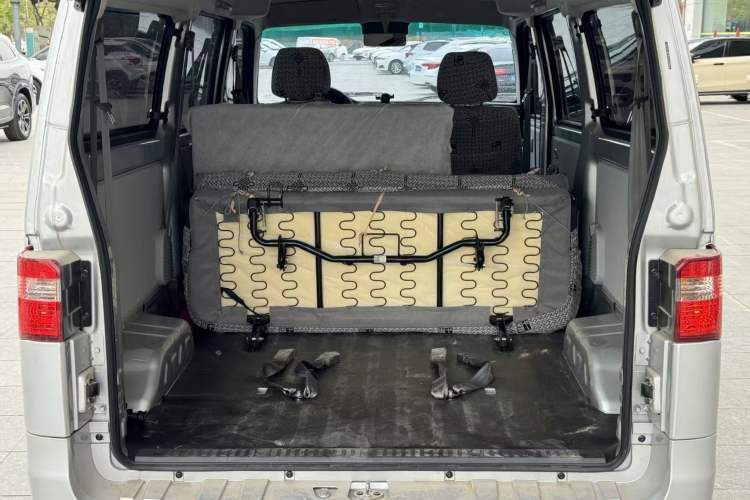 Used Jinbei Hiace X30 2024 1.5L Champion Edition Passenger Vehicle 5/6/7 Seats
