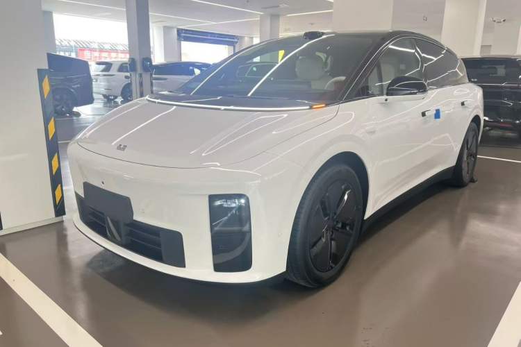 Used Li Auto i6 2025 Model Two-Wheel-Drive Standard Type