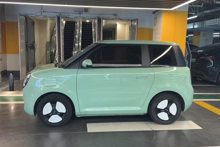 Used CHANGAN NEVO Lumin 2022 210km Sweet Edition Exterior 2