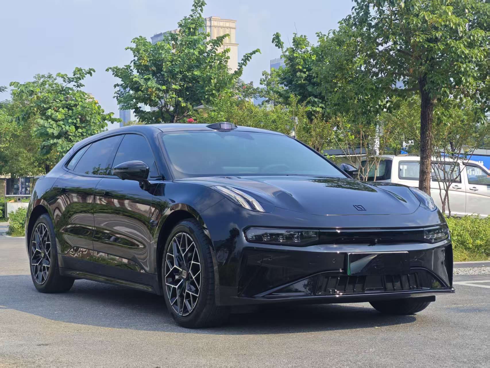 Zeekr 001 2025 WE Edition 100 kWh Rear-Wheel Drive — снимка 13