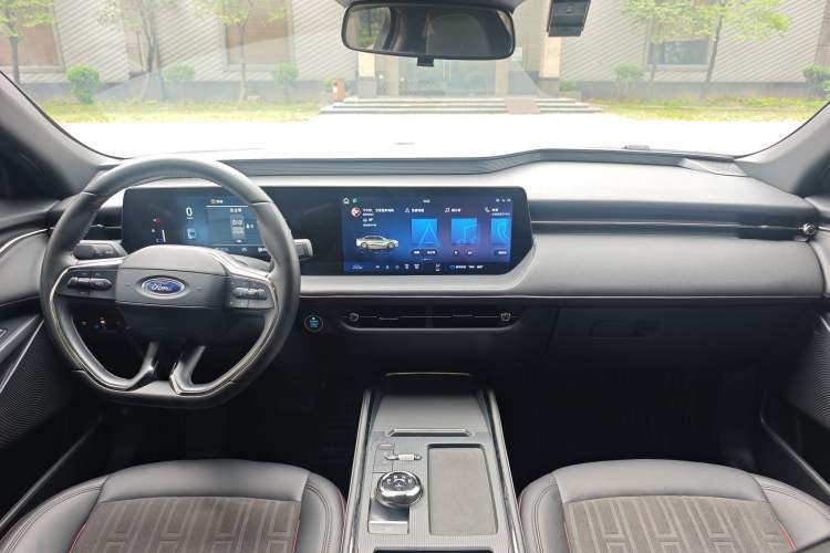 Used Ford Mondeo 2023 EcoBoost 180 Comfort Model Interior 4