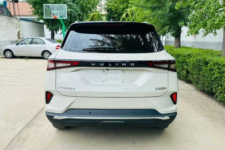 Used Wuling Asta 2021 1.5T CVT Starlight Edition Exterior 1