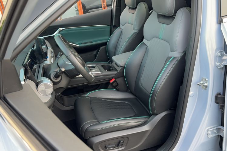 Used GAC Trumpchi EMKOO 2022 1.5T Supernova Pro Edition Left Front Seat