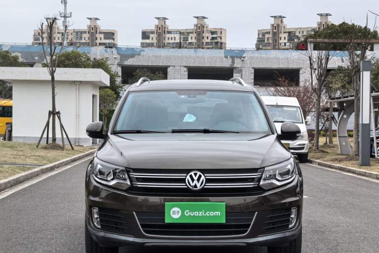 Used Volkswagen Tiguan 2015 1.8TSI Automatic Two-Wheel Drive Luxury Model Exterior 2