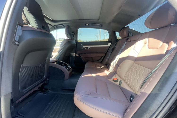 Used Volvo S90 2026 B5 Zhiyuan Luxury Edition