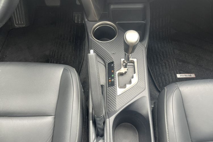 Used Toyota RAV4 2013 2.0L CVT Four-Wheel Drive New Edition