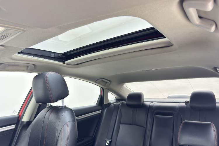 Used Honda Civic 2019 220TURBO CVT Dynamic Edition China VI Interior 6