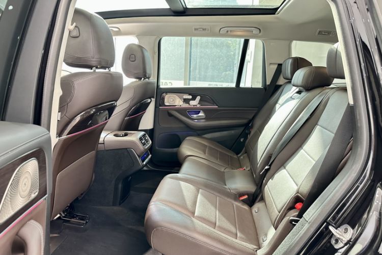 Used Mercedes-Benz GLS 2022 Second Facelift GLS 450 4MATIC Stylish Version Interior 7