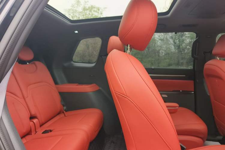 Used Dongfeng eπ eπ008 2025 636Ultra LikeYi Edition 6-Seater
