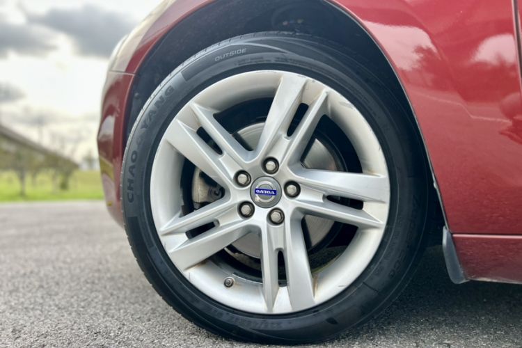 Used Volvo V60 2014 Restyled T5 Zhiya Edition
