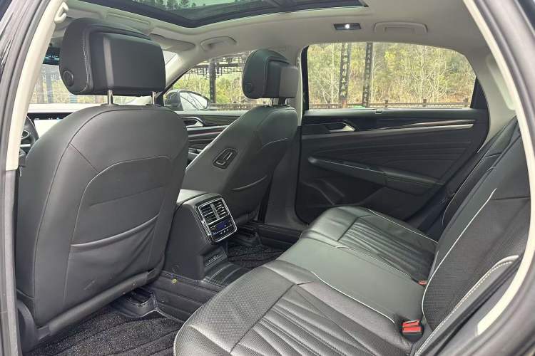 Used Volkswagen Passat 2023 Restyled 330TSI Starry Luxury Edition