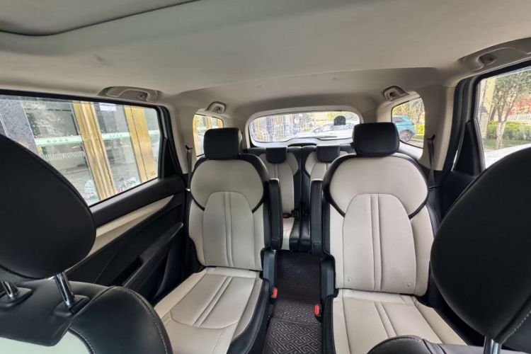 Used Baojun 360 2019 1.5L Manual Luxury Version China VI Exterior 5