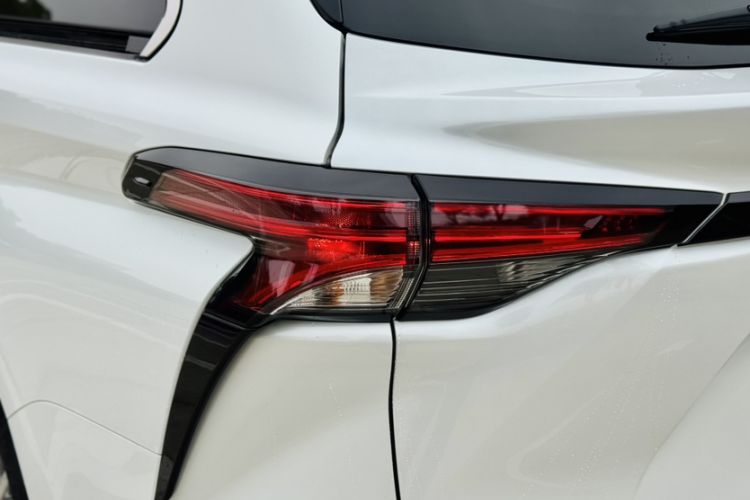 Used Toyota Sienna 2021 2.5L Hybrid Comfort Edition
