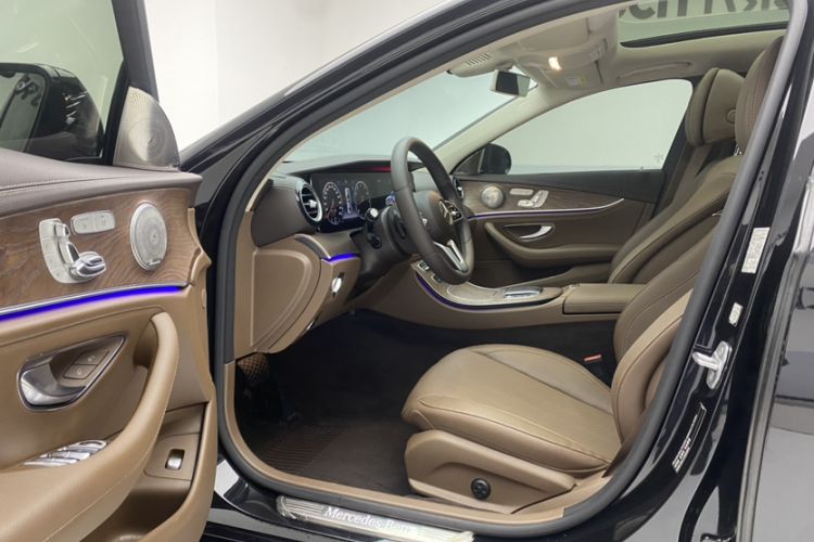 Used Mercedes-Benz E-Class 2020 Facelift E 300 L Stylish Edition Interior 2