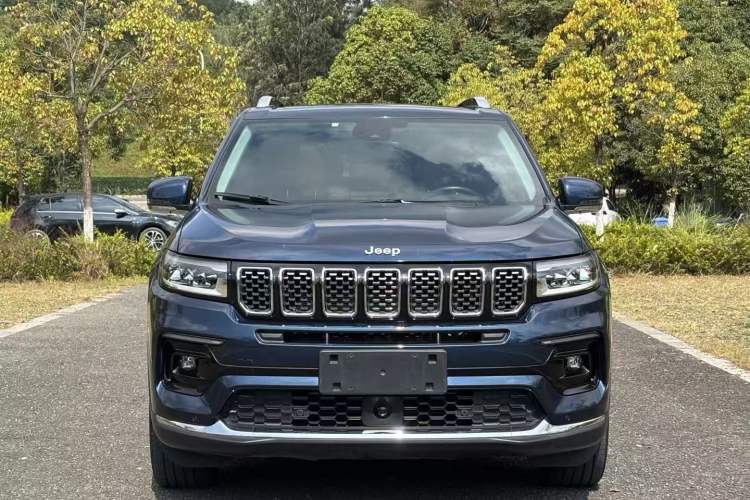 Used Jeep Grand Commander 2022 2.0T Four-Wheel Drive Luxury Edition
