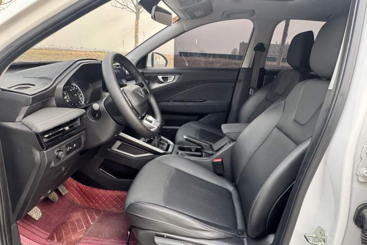 Used Wuling Alvez 2022 1.5L Manual Comfort Version
