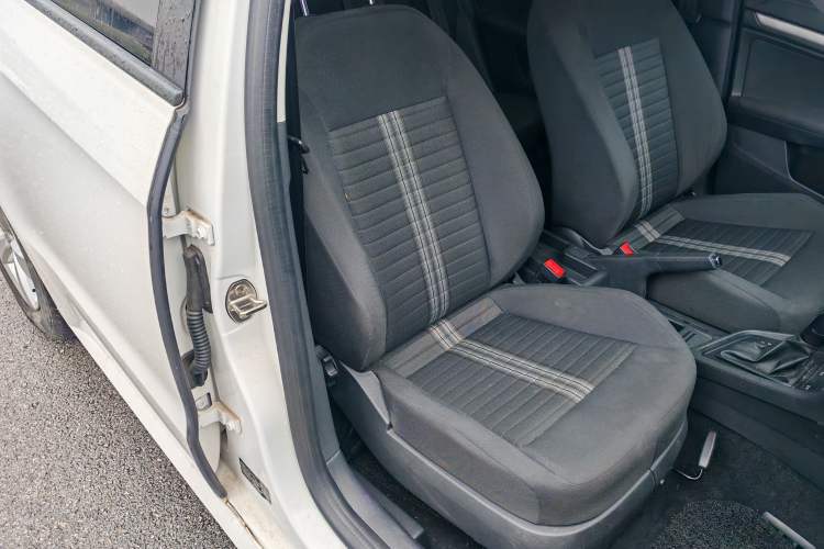 Used Volkswagen Lavida 2019 Lavida Start 1.5L Automatic Trendy Version China VI Standard Right Front Seat