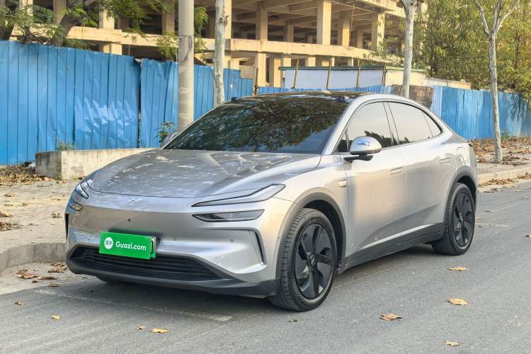 Used ONVO L60 2024 60 kWh All-Wheel Drive