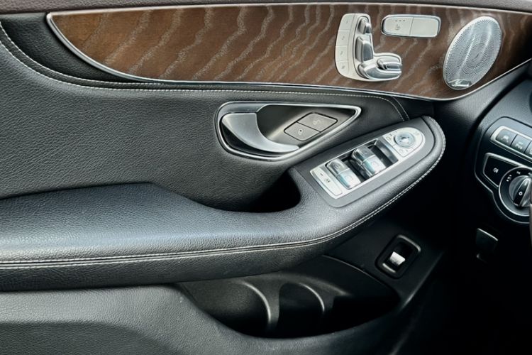 Used Mercedes-Benz GLC 2019 Refreshed GLC 300 L 4MATIC Dynamic Edition