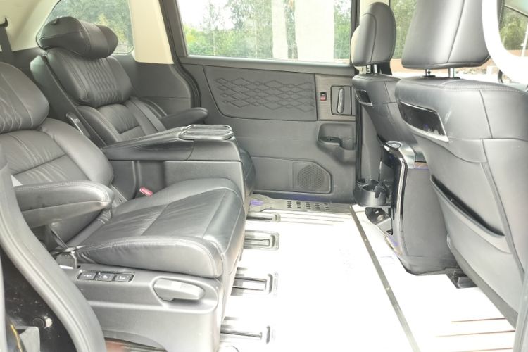 Used Honda Elysion 2022 2.0L eHEV Luxury First Edition