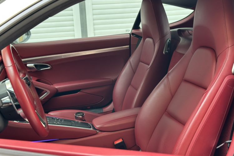 Used Porsche 718 2020 Cayman 2.0T
