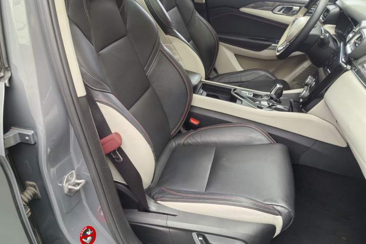 Used Lynk & Co 02 2018 1.5T DCT Two-Wheel Drive Zhaopu Version China V Standard
