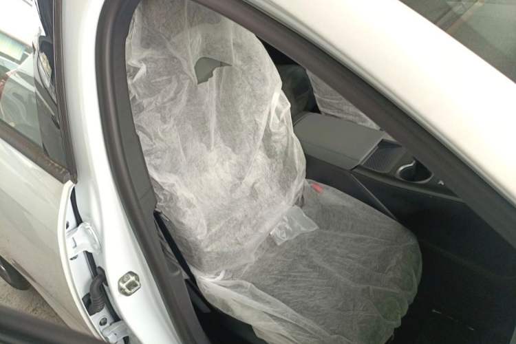 Used BYD Qin PLUS 2026 DM-i 128KM Progressive Model Interior 4