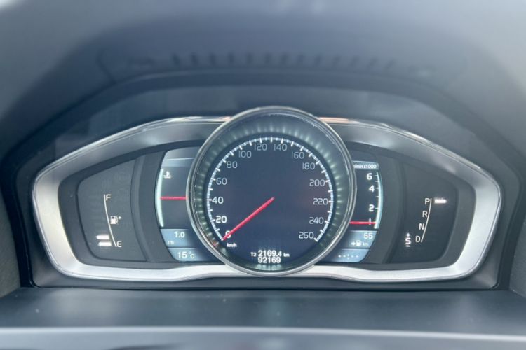 Used Volvo V60 2014 Restyled T5 Zhiya Edition
