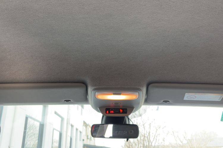 Used smart forfour 2018 1.0L 52 kW Dynamic Edition Headliner