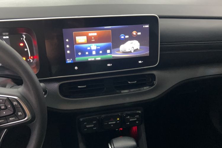 Used GAC Trumpchi GS3 2021 POWER 270T Automatic Luxury Edition Audio And AC Panel