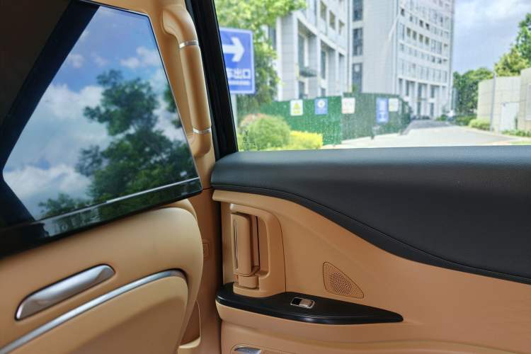 Used VOYAH Dream 2022 Low-Carbon Edition Plus Intelligent Driving Package Interior 7