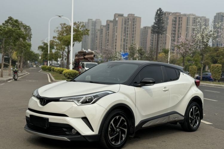 Used Toyota IZOA 2018 2.0L Yichi Edition China V Standard