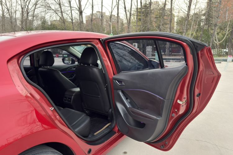 Used Mazda Mazda 3 Axela 2017 Sedan 2.0L Automatic Prestige Model China V Standard
