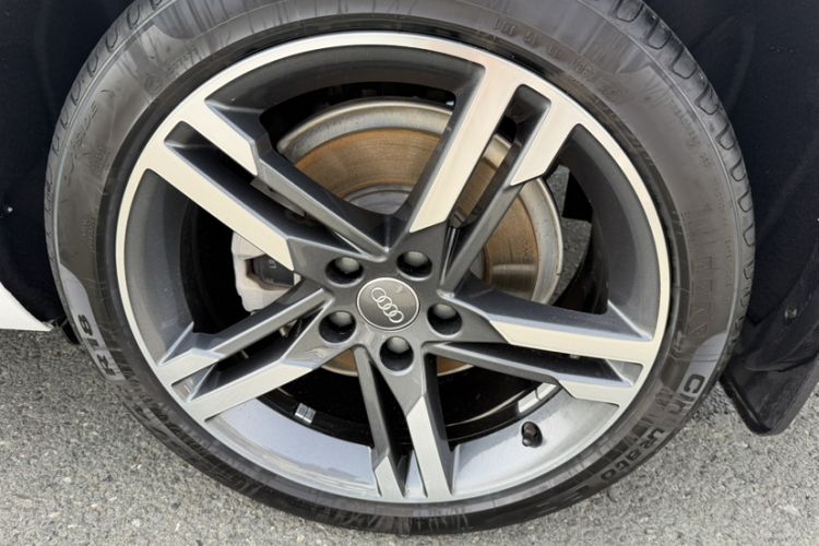 Used Audi A4L 2022 40 TFSI Luxury Dynamic Model Exterior 6