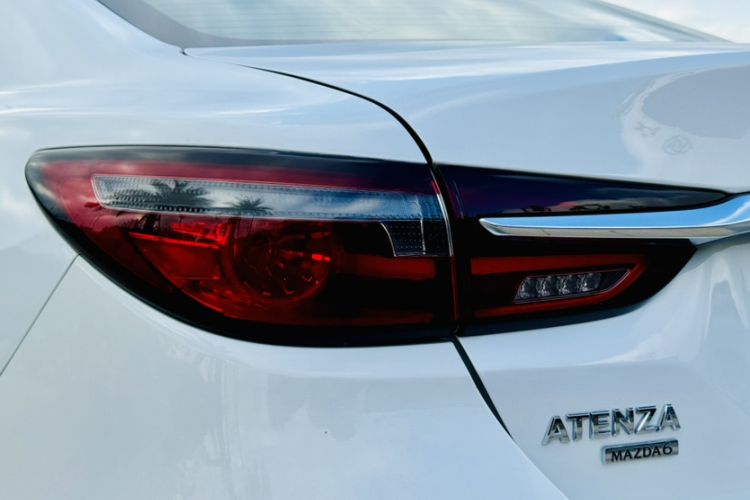 Used Mazda Atenza 2021 2.0L Blue Sky Luxury Edition