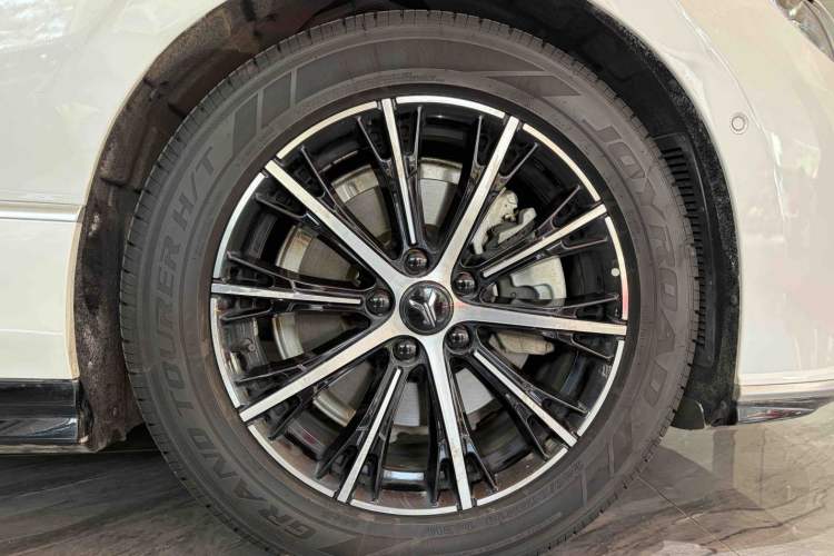 Used VOYAH PASSION 2024 PHEV Four-Wheel Drive Ultra-Long Range Flagship Model